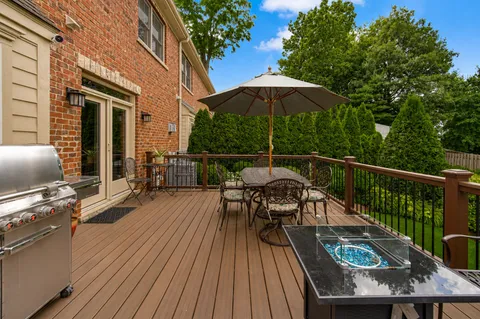 $759,000 | 203 North 4th Avenue, St. Charles, IL 60174