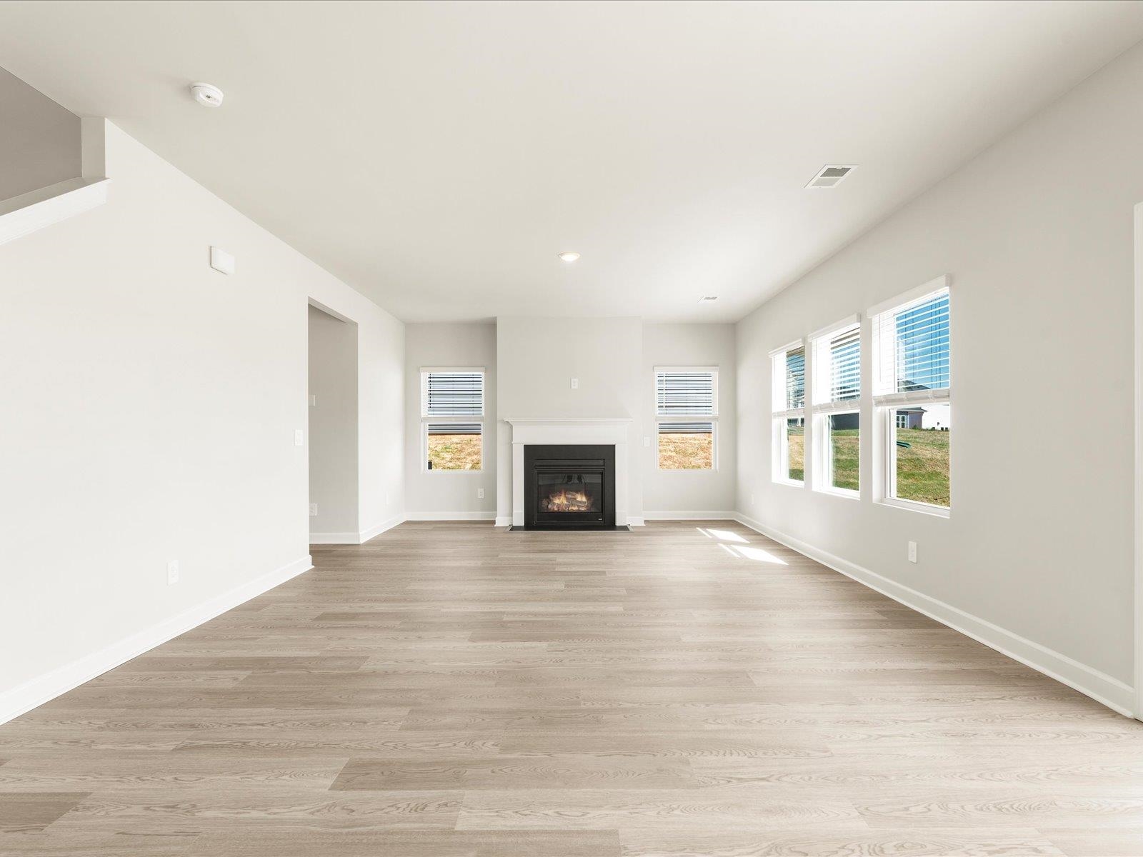 214 Maxwell Drive Easley, SC 29642 - Photo 7 of 36