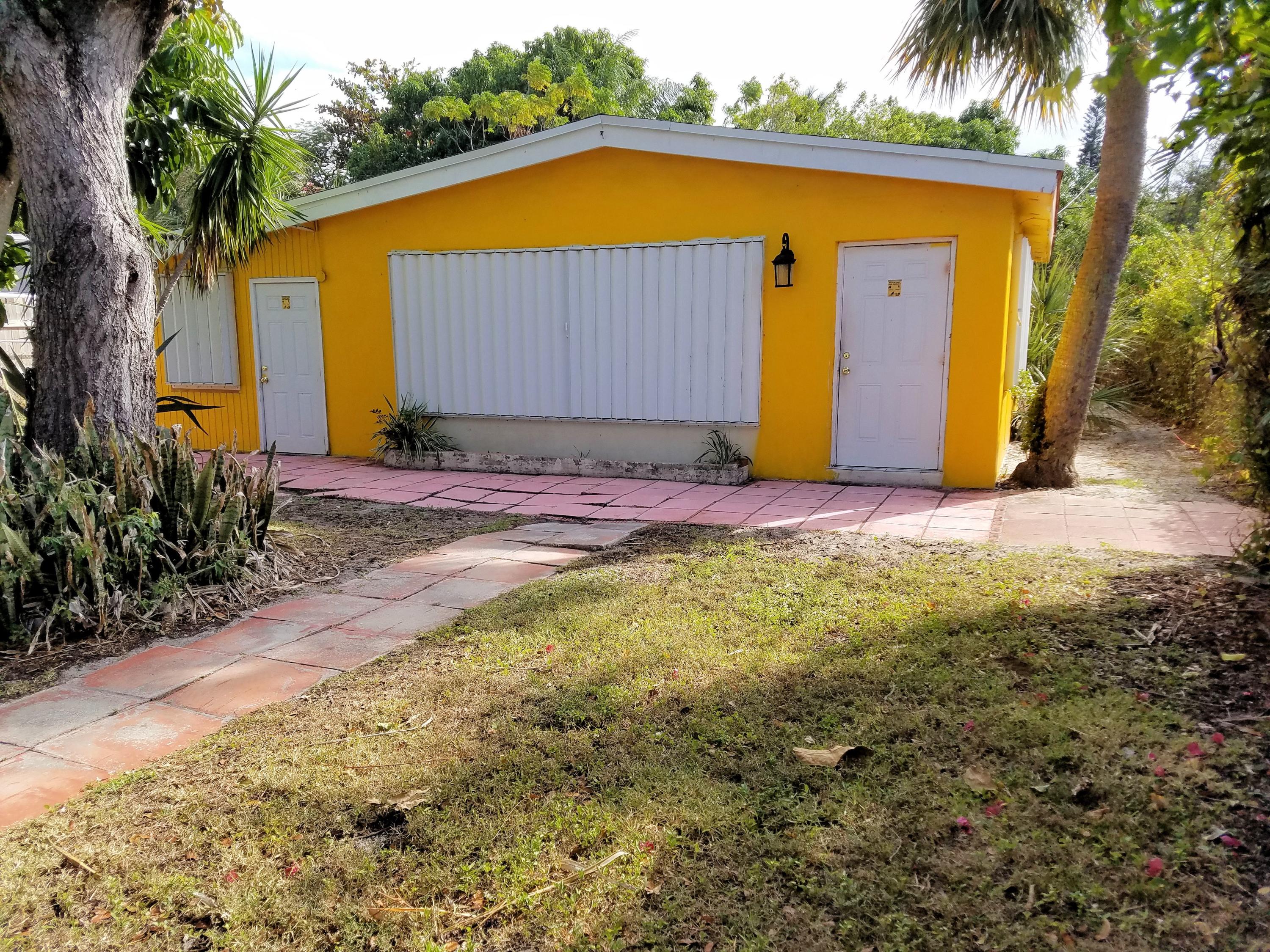 380 Lancaster Street Boca Raton, FL 33487 - Photo 1 of 20 20190121_142656
