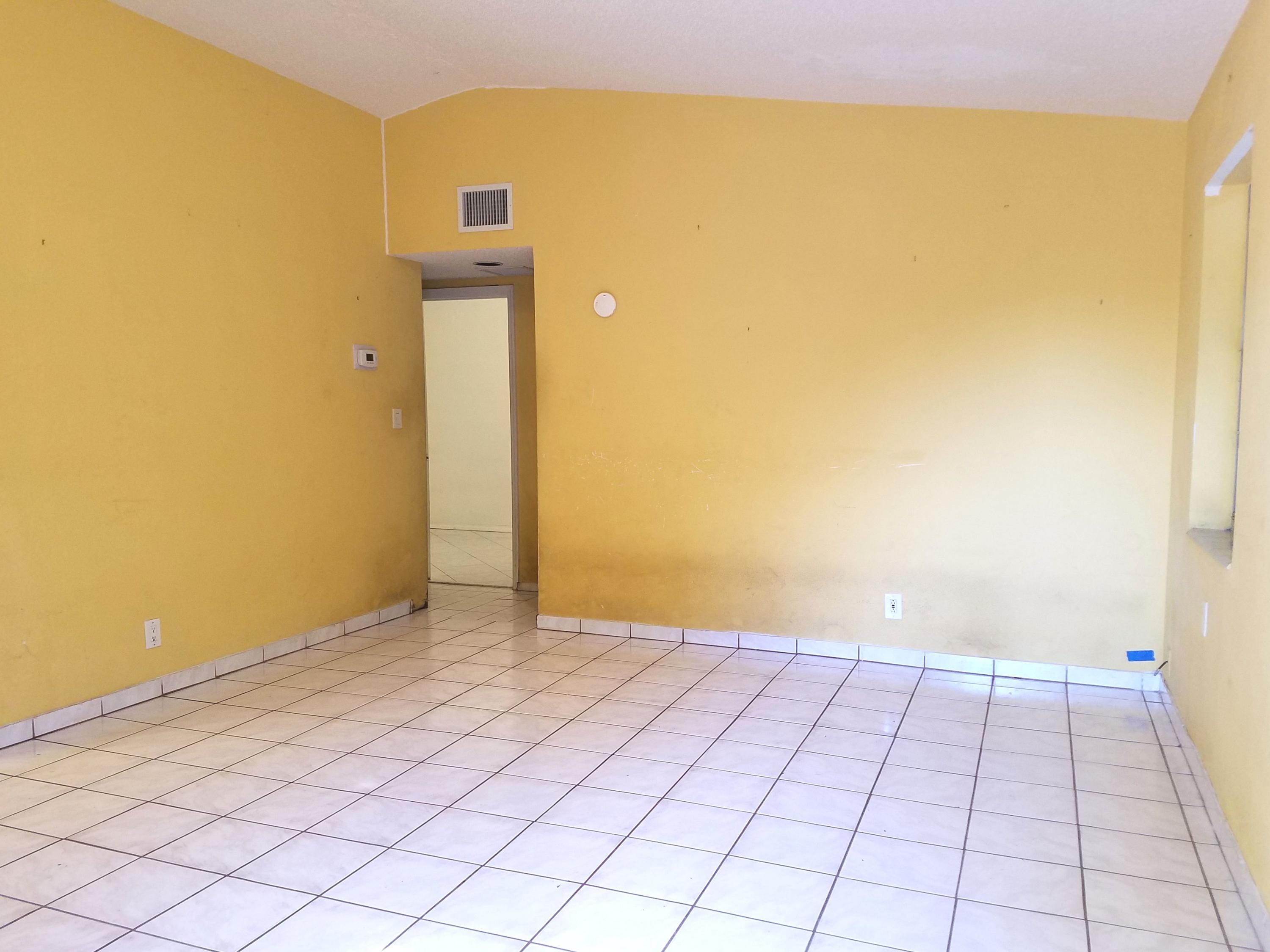 380 Lancaster Street Boca Raton, FL 33487 - Photo 12 of 20 20190121_145630