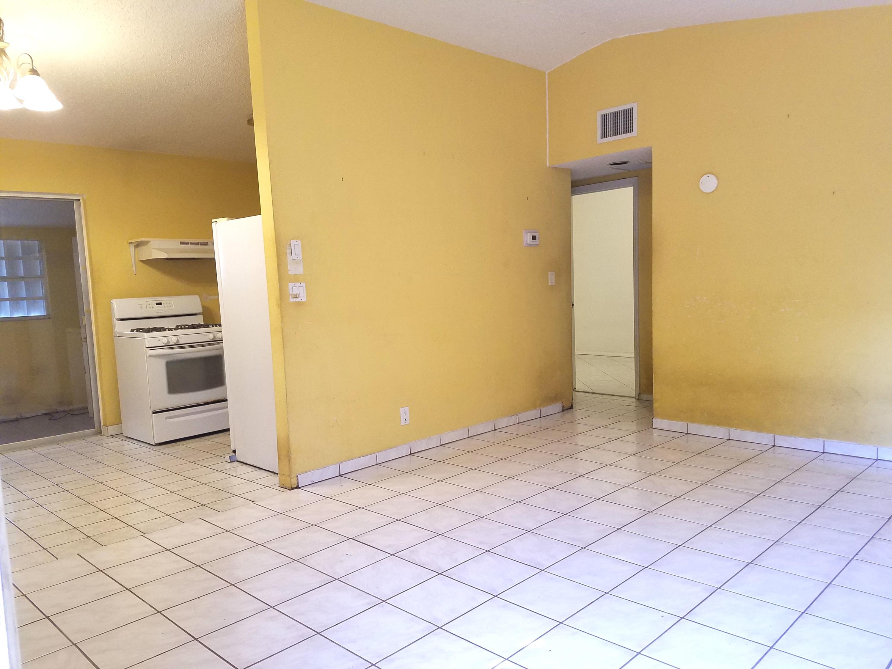 380 Lancaster Street Boca Raton, FL 33487 - Photo 13 of 20 20190121_145648