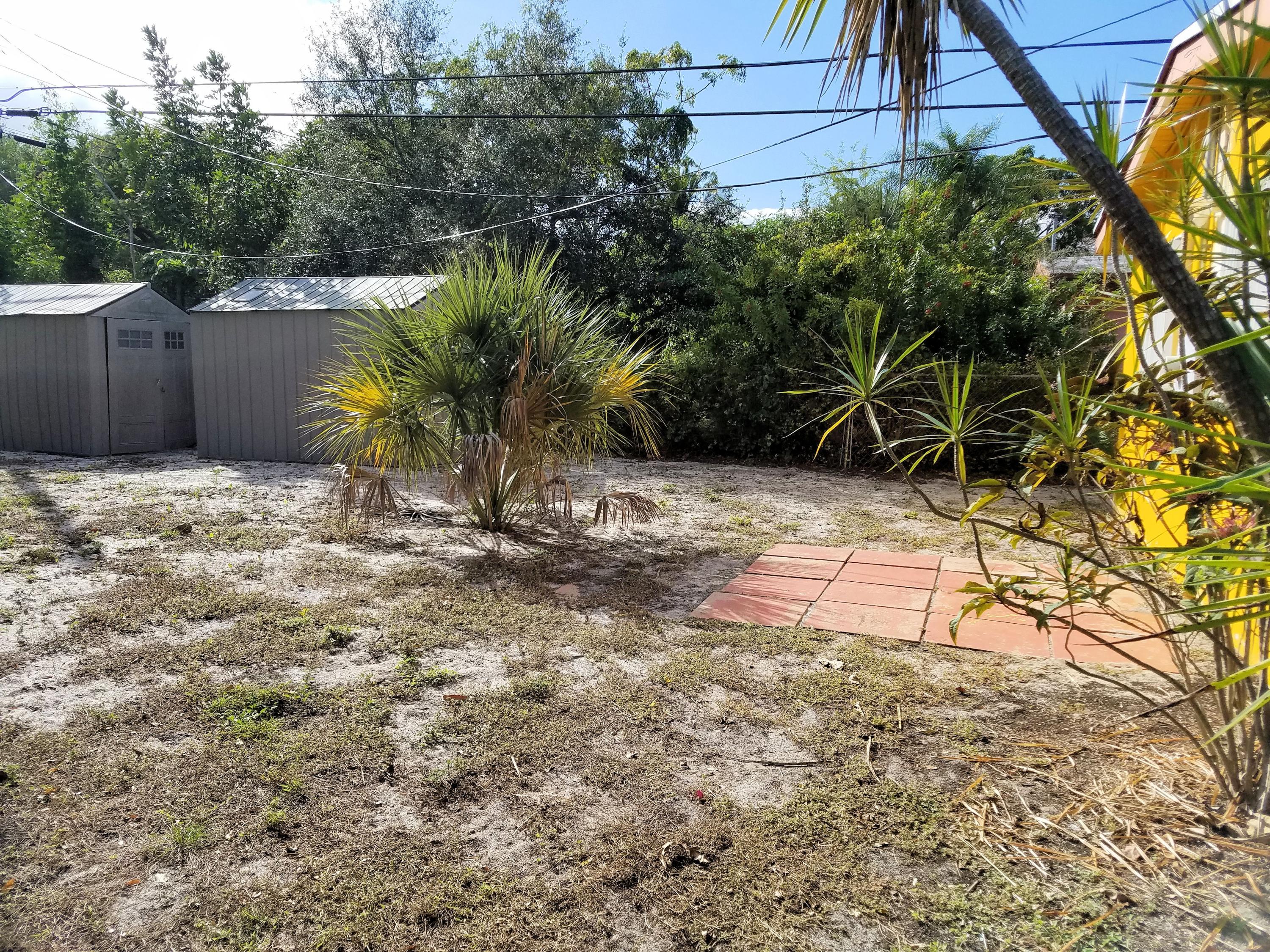 380 Lancaster Street Boca Raton, FL 33487 - Photo 8 of 20 20190121_142859