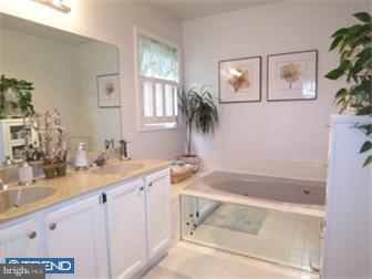 1261 Fountain Road Newtown, PA 18940 - Photo 9 of 12 Bathroom