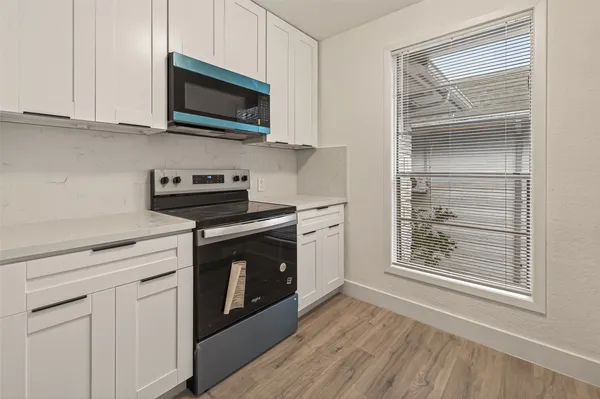 $1,800 | 3300 Yorktown Street, Unit 15, Houston, TX 77056