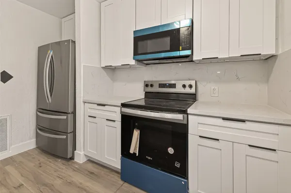 $1,800 | 3300 Yorktown Street, Unit 15, Houston, TX 77056