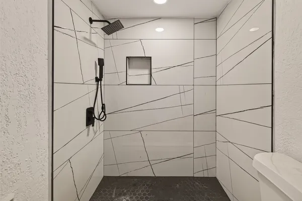 $1,800 | 3300 Yorktown Street, Unit 15, Houston, TX 77056