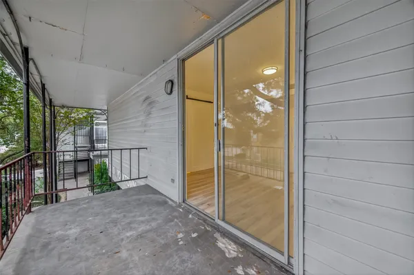 $1,800 | 3300 Yorktown Street, Unit 15, Houston, TX 77056