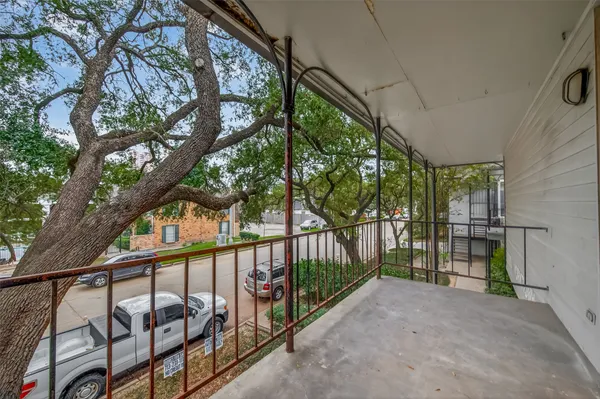 $1,800 | 3300 Yorktown Street, Unit 15, Houston, TX 77056