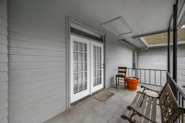 $1,800 | 3300 Yorktown Street, Unit 15, Houston, TX 77056