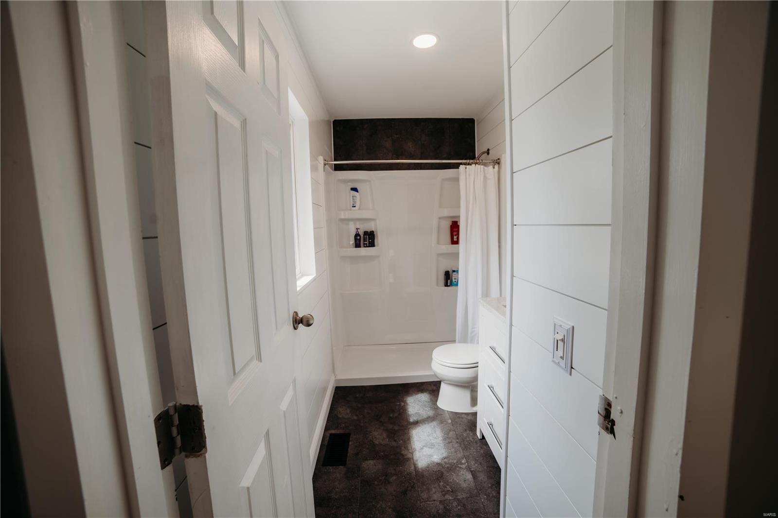 921 Parma Drive Ballwin, MO 63021 - Photo 7 of 17