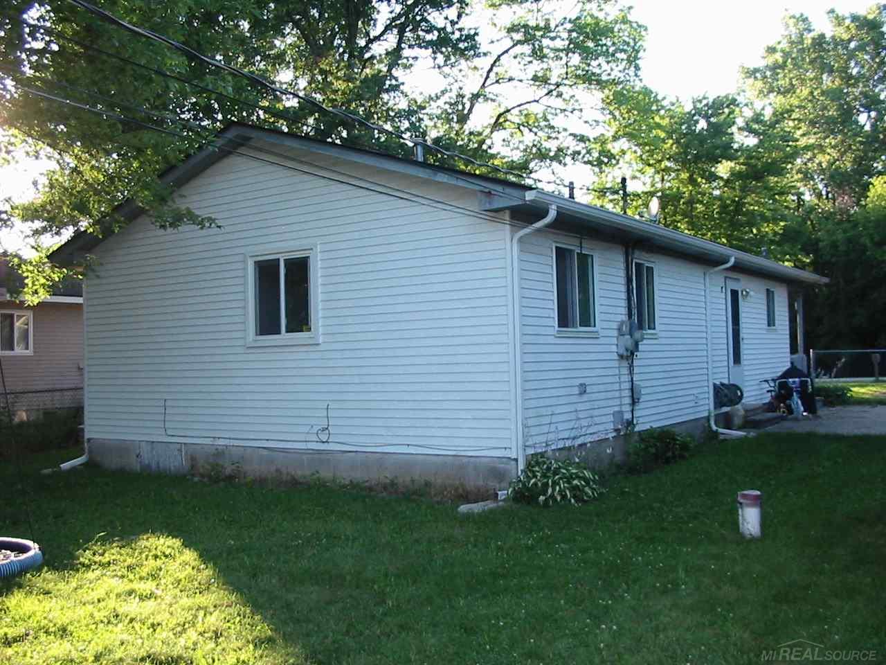 742 Miller Road Lake Orion, MI 48362 - Photo 14 of 14 31326378-13.JPG