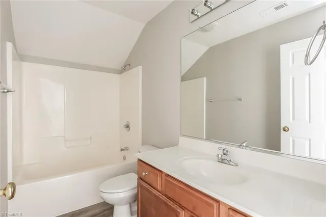 $1,950 | 1148 Langston Drive, Greensboro, NC 27405