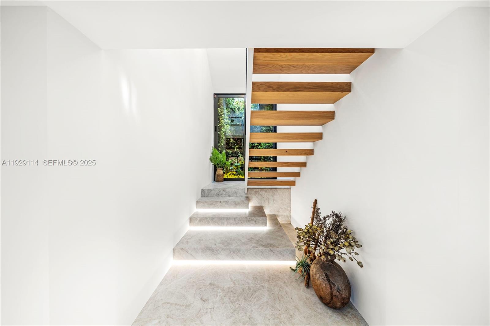 1815 Fairhaven Place Miami, FL 33133 - Photo 19 of 59