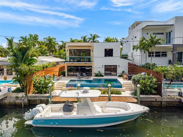 $45,000 | 1815 Fairhaven Place, Miami, FL 33133