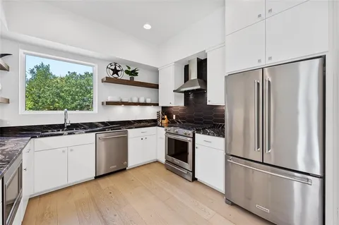 $699,000 | 1704 East 32nd Street, Unit B, Austin, TX 78722