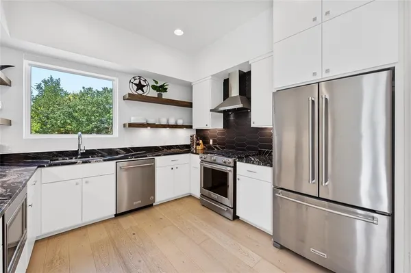 $699,000 | 1704 East 32nd Street, Unit B, Austin, TX 78722