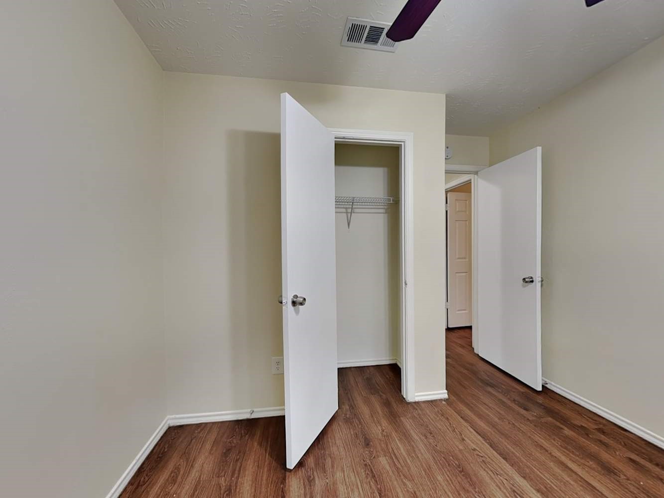 3902 Mattingham Drive Houston, TX 77066 - Photo 12 of 16