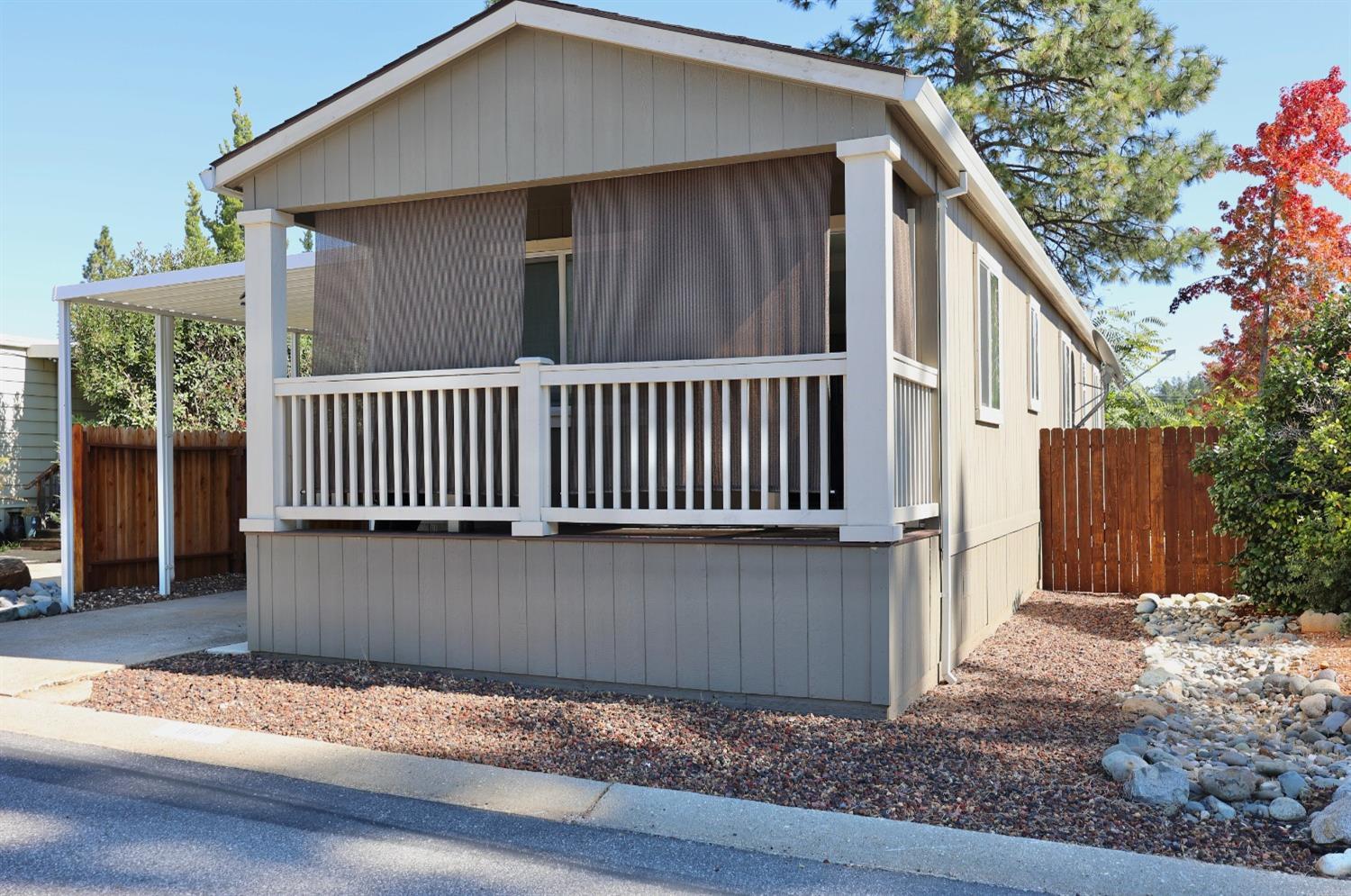 10149 Shamrock Lode Grass Valley, CA 95949 - Photo 2 of 15