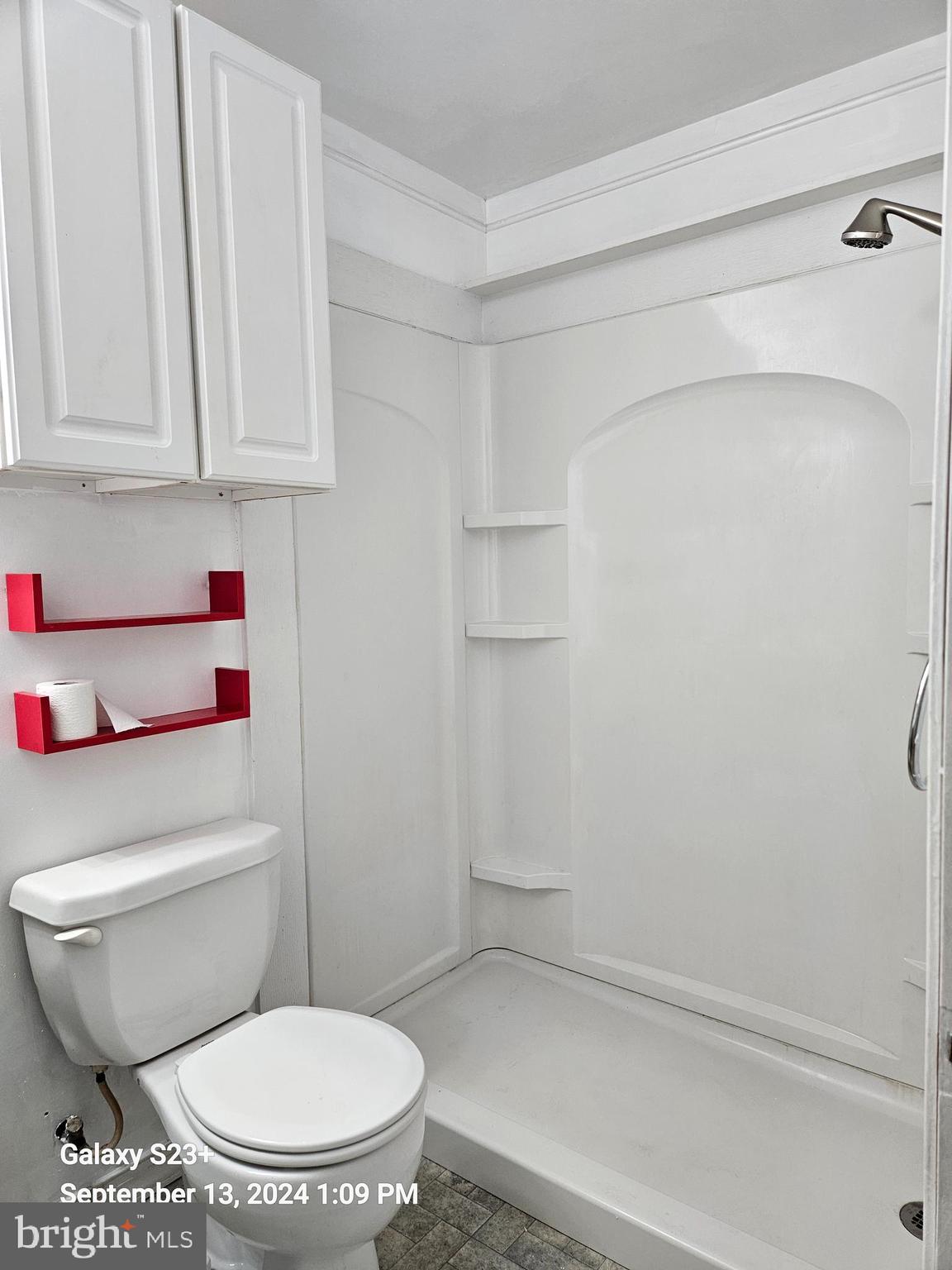42342 Riva Ridge Drive Hollywood, MD 20636 - Photo 29 of 35 Hall Bathroom