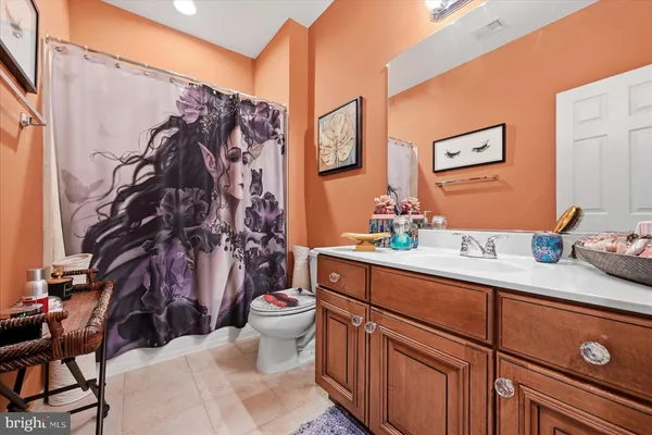 $1,700,000 | 16070 Sainte Marie Court, Hamilton, VA 20158