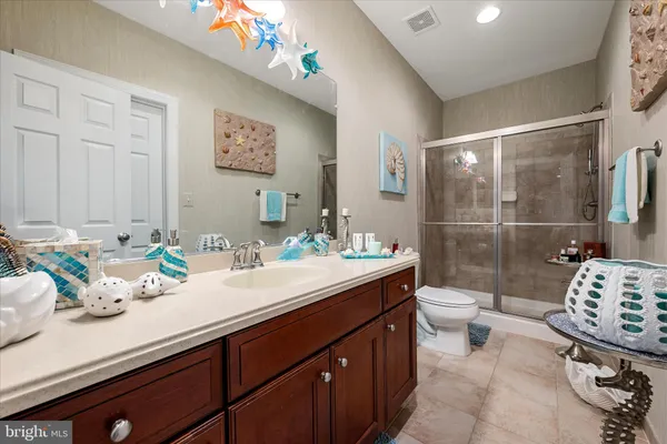 $1,700,000 | 16070 Sainte Marie Court, Hamilton, VA 20158