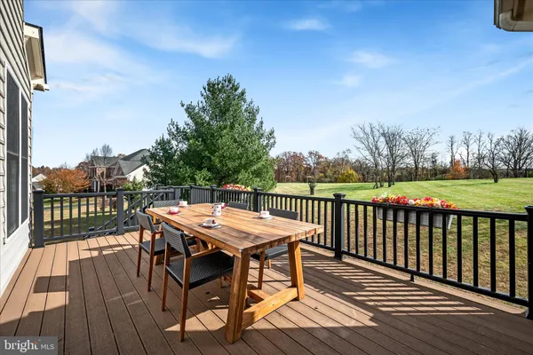 $1,700,000 | 16070 Sainte Marie Court, Hamilton, VA 20158