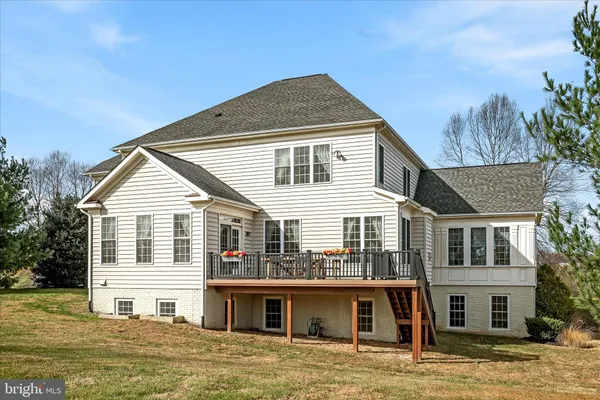 $1,700,000 | 16070 Sainte Marie Court, Hamilton, VA 20158
