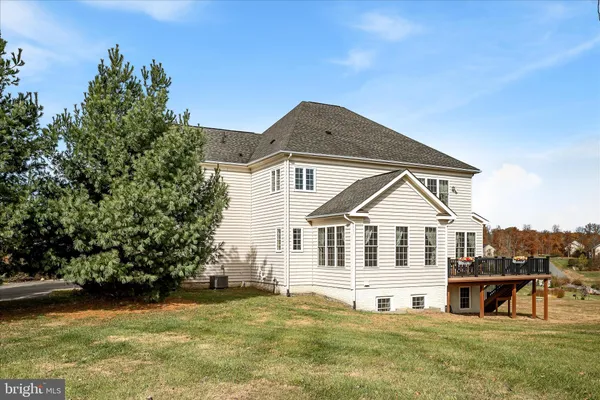 $1,700,000 | 16070 Sainte Marie Court, Hamilton, VA 20158