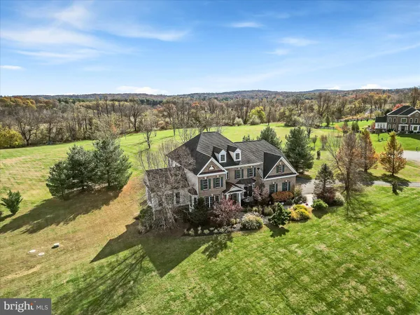 $1,700,000 | 16070 Sainte Marie Court, Hamilton, VA 20158