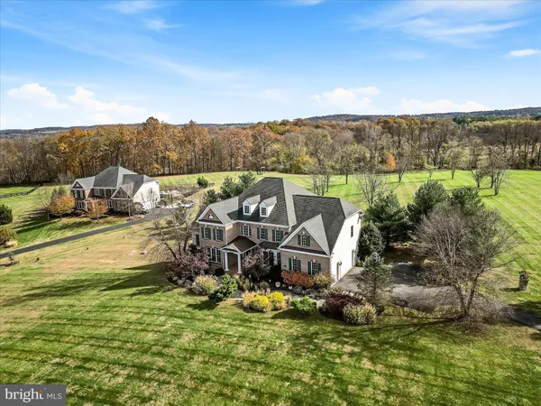 $1,700,000 | 16070 Sainte Marie Court, Hamilton, VA 20158