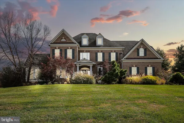 $1,700,000 | 16070 Sainte Marie Court, Hamilton, VA 20158