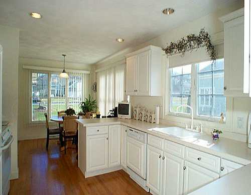 39 Channel View, Unit 1 Warwick, RI 02889 - Photo 6 of 8 Kitchen.