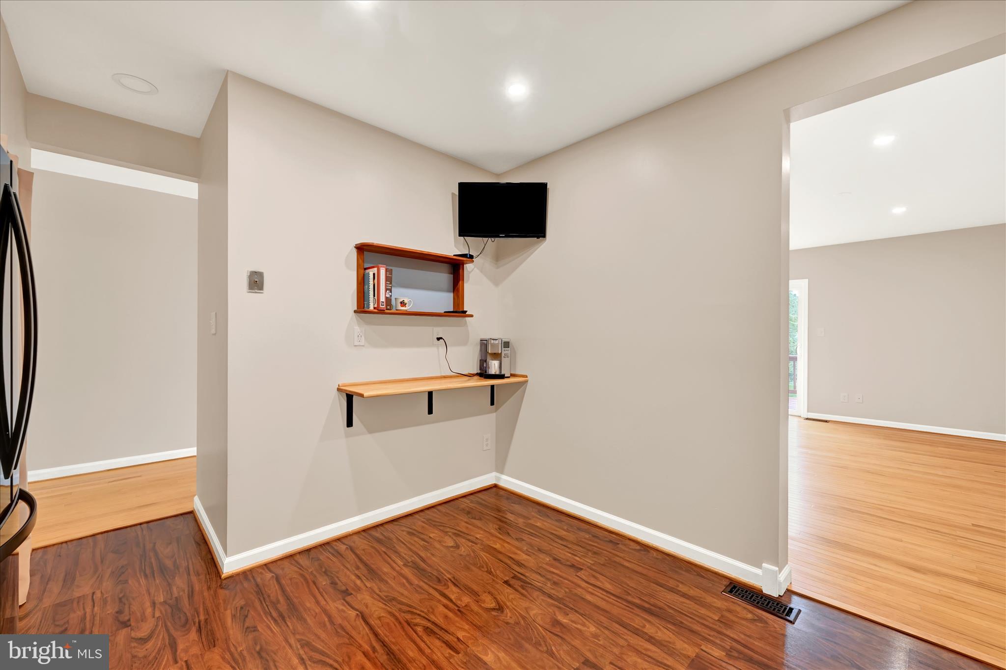 2317 Wonderview Road Lutherville-Timonium, MD 21093 - Photo 9 of 27 a view of a livingroom with wooden floor