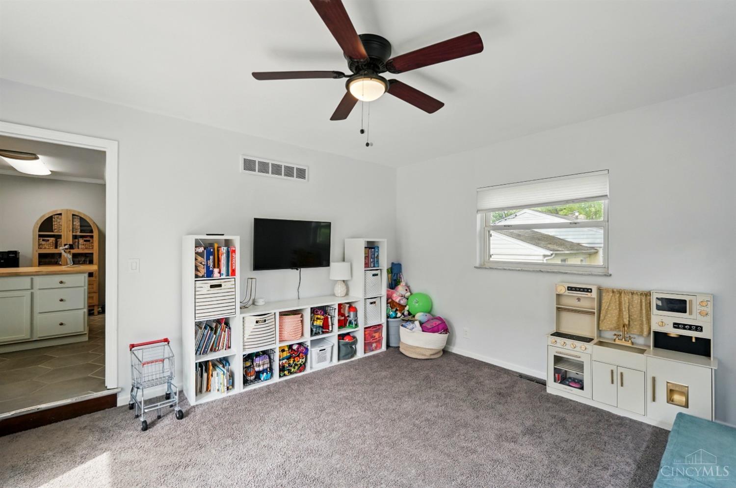 7510 Lawyer Road Cincinnati, OH 45244 - Photo 16 of 55 Bonus den/multi-purpose room