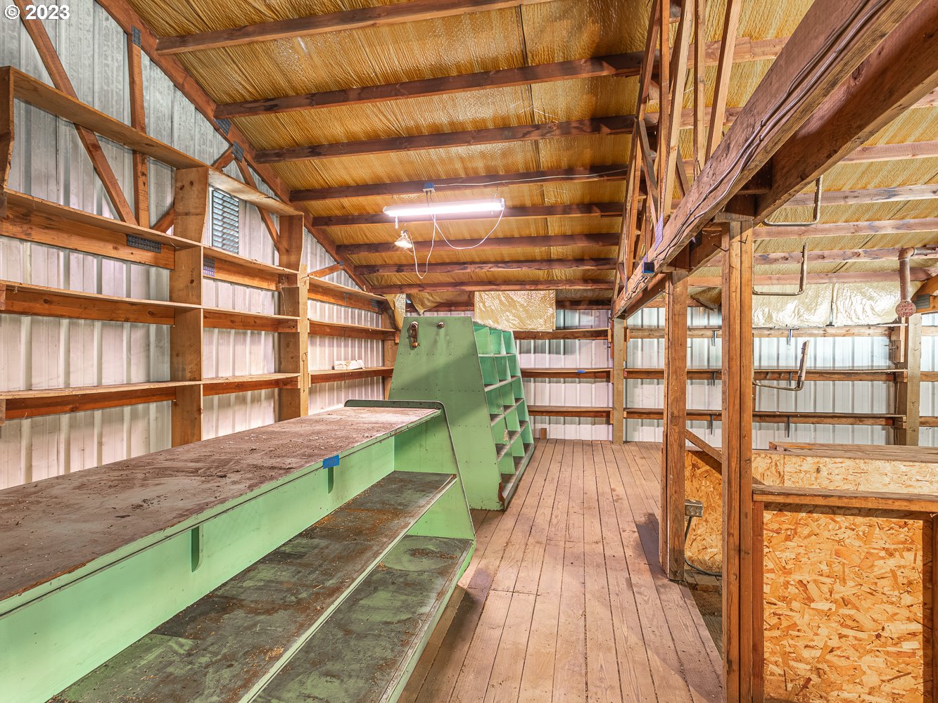 15754 South Hattan Road Oregon City, OR 97045 - Photo 16 of 29 Gallery Image 16
