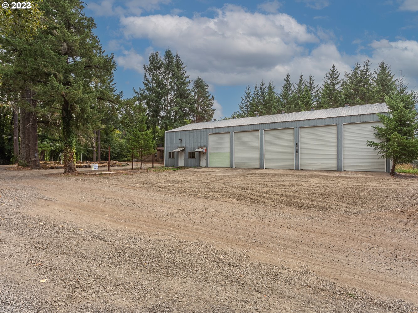 15754 South Hattan Road Oregon City, OR 97045 - Photo 6 of 29 Gallery Image 6