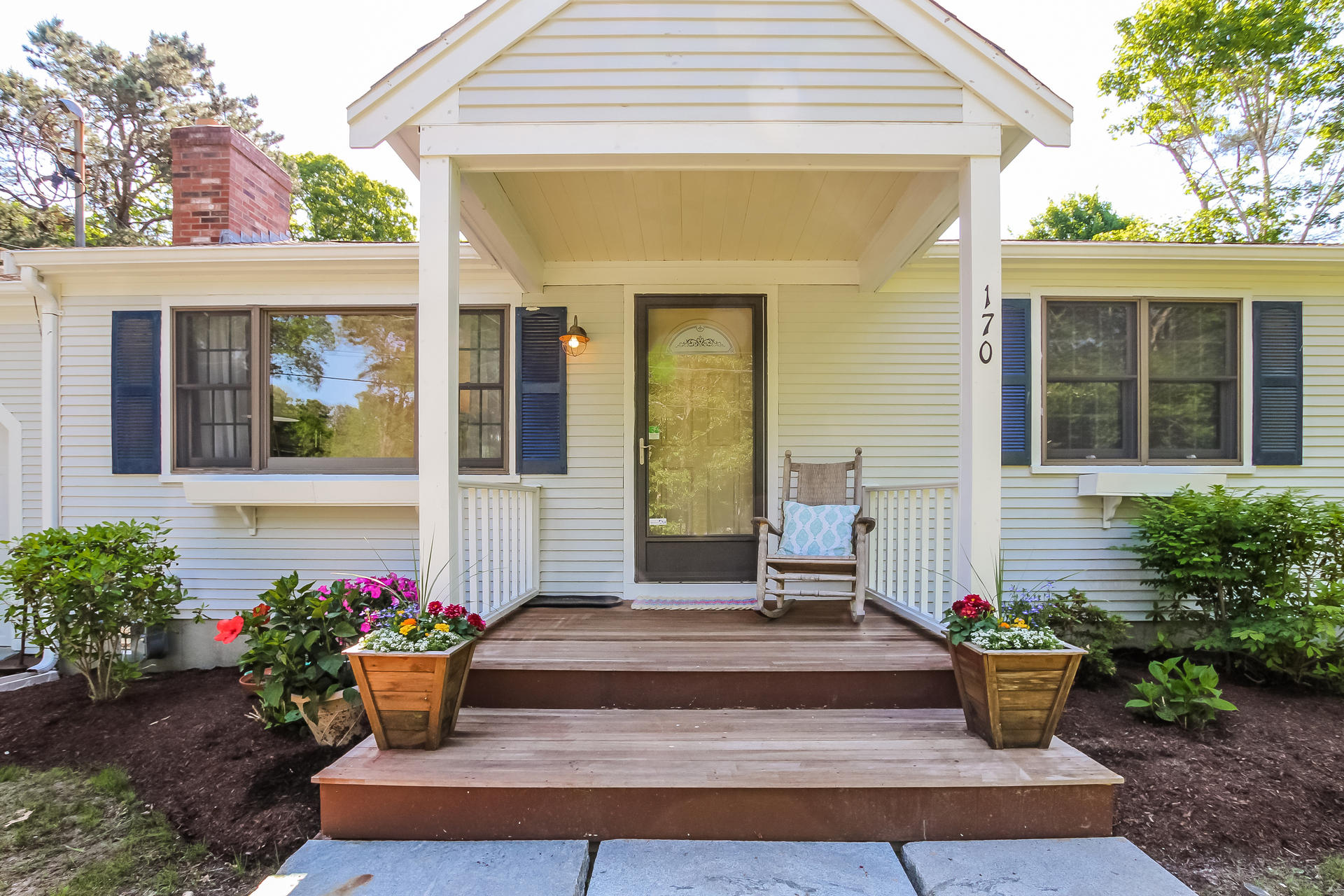 004-Front_Entrance-5880679-medium - Copy