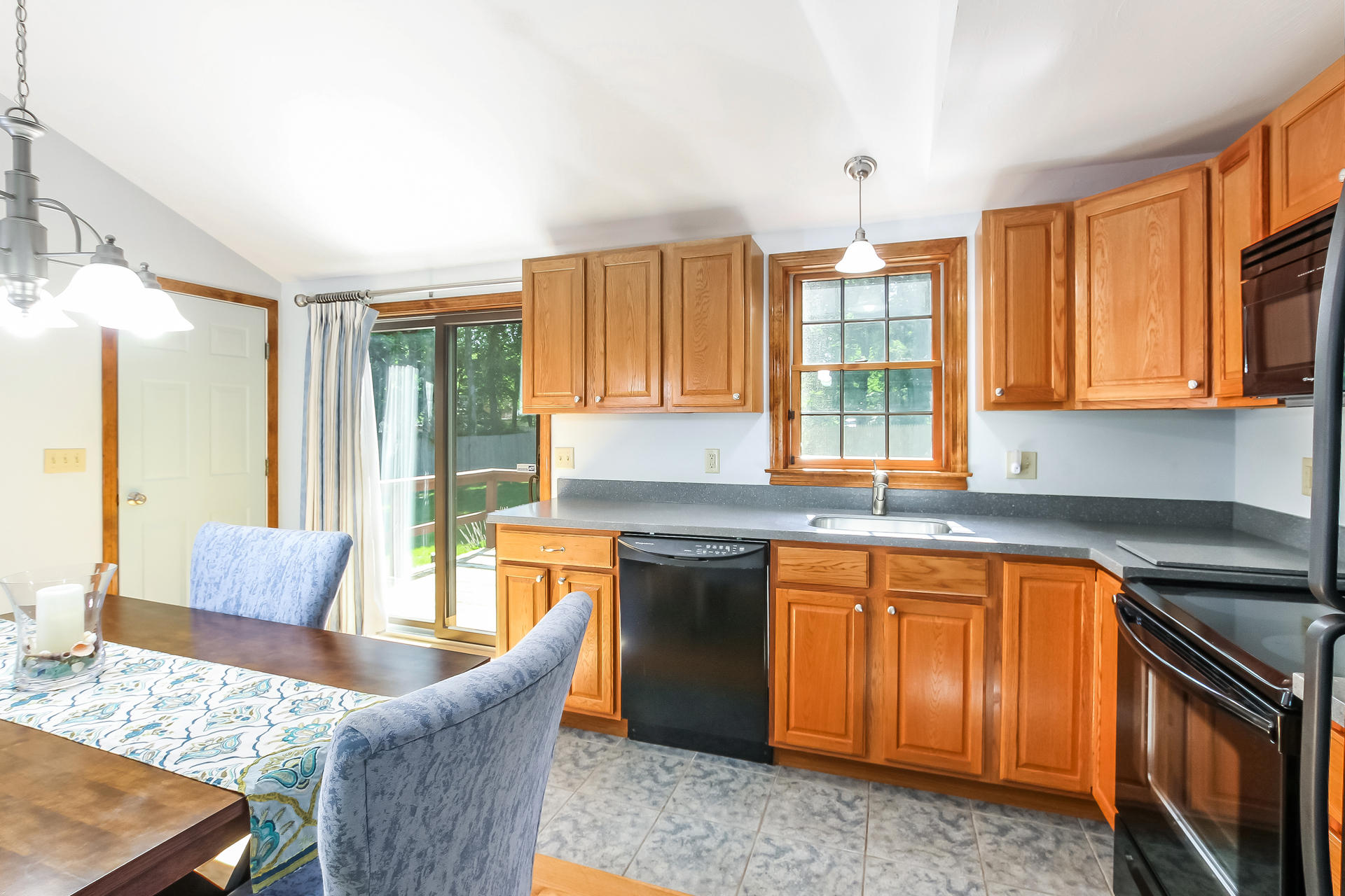 009-Kitchen-5880673-medium