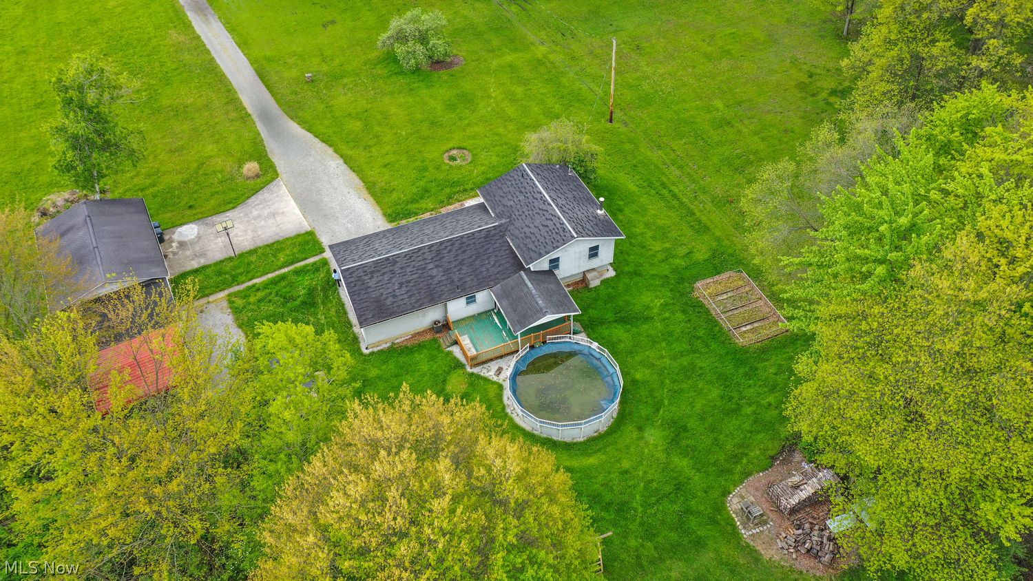 10703 Jones Road Diamond, OH 44412 - Photo 47 of 50