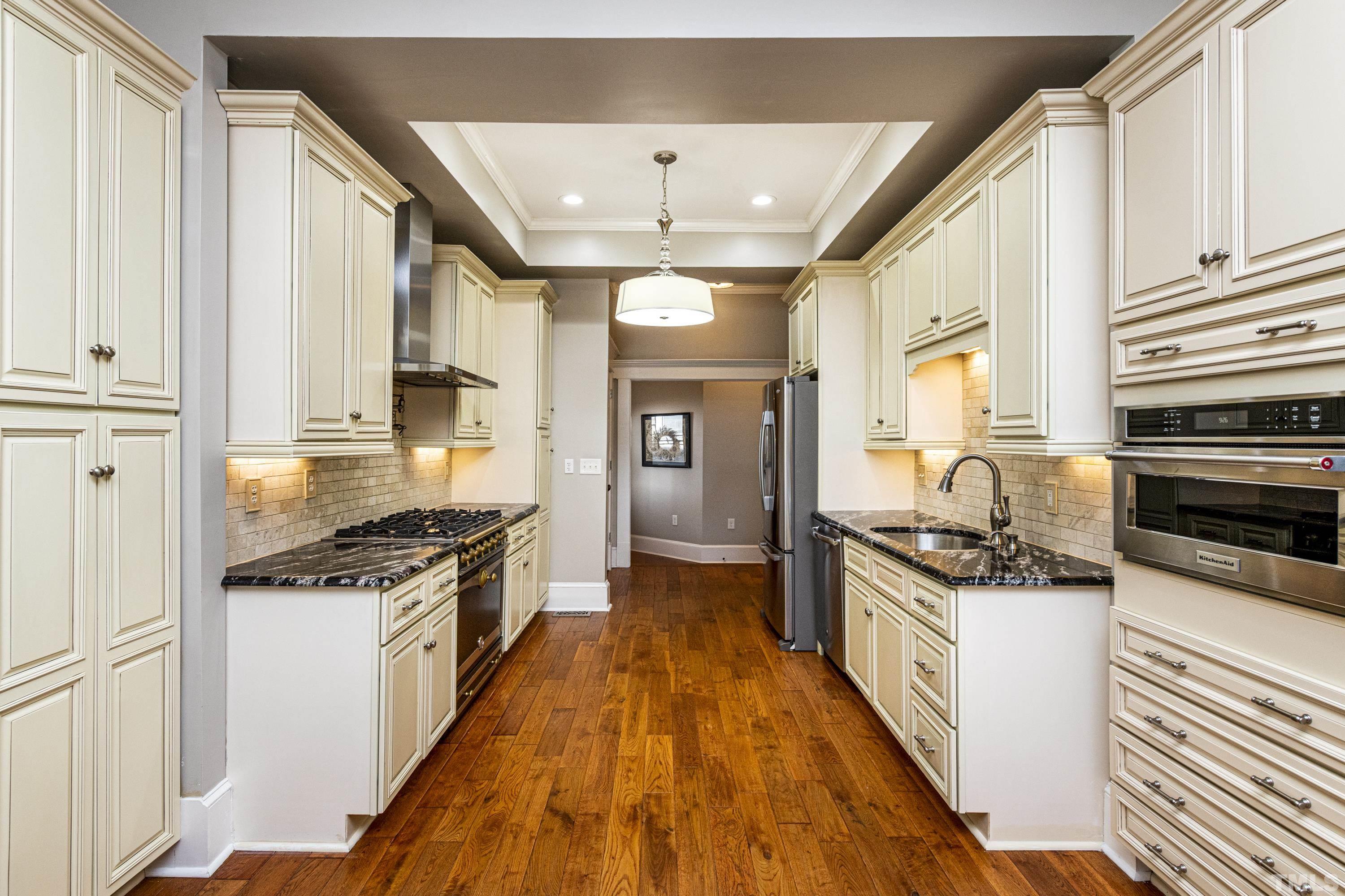 208 Ashe Avenue Raleigh, NC 27605 - Photo 15 of 66