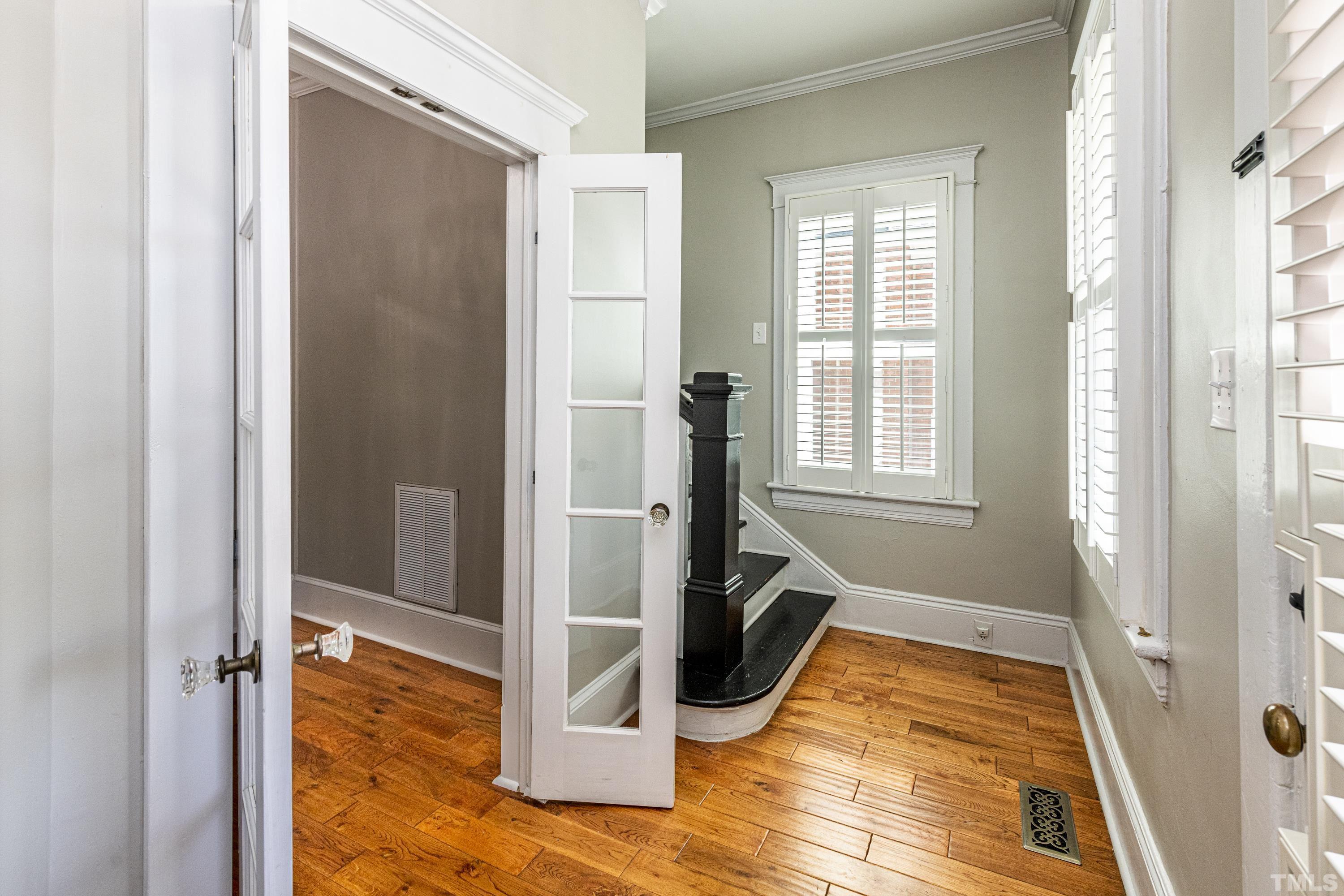 208 Ashe Avenue Raleigh, NC 27605 - Photo 6 of 66