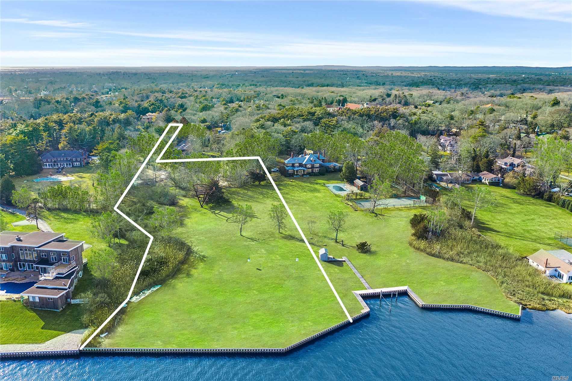 547 Main Street, Westhampton Beach, NY 11978 Compass