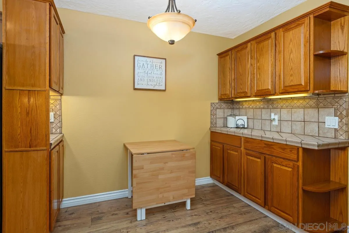 10209 Princess Sarit Way Santee, CA 92071 - Photo 14 of 28