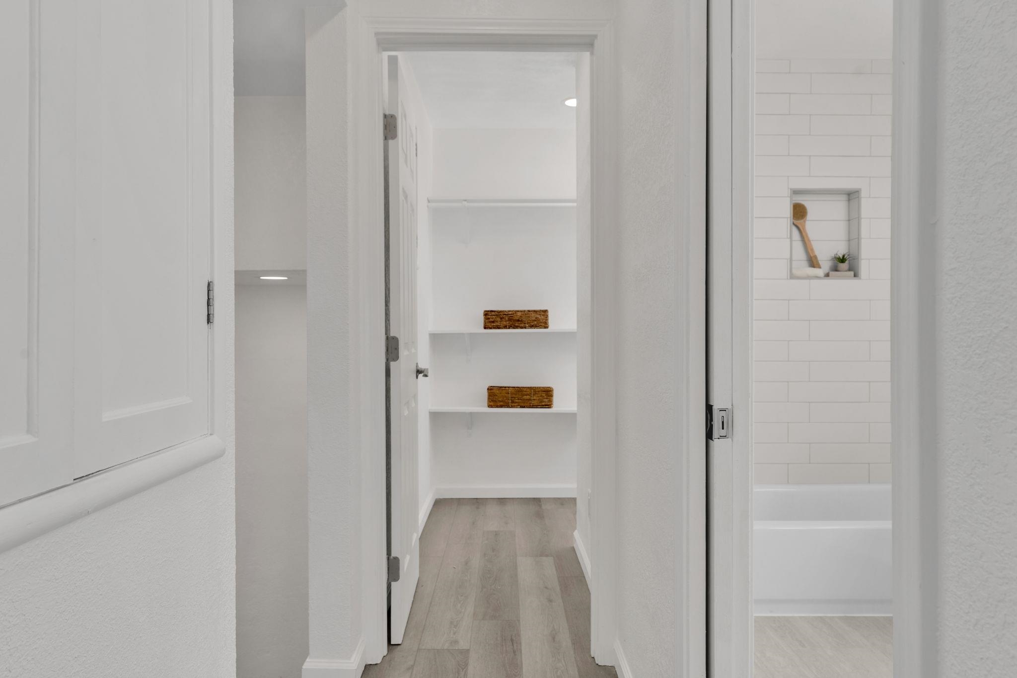 1482 Lincoln Street Berkeley, CA 94702 - Photo 35 of 49 a view of utility room