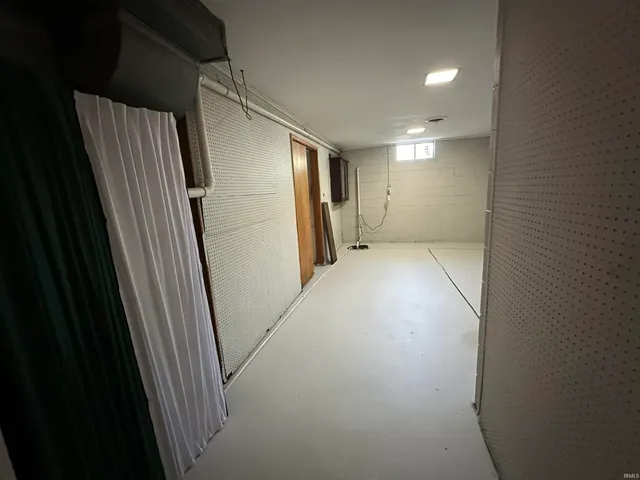 $235,000 | 108 Harrison Drive, Vincennes, IN 47591