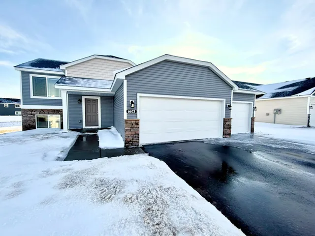 $369,900 | 6673 Granby Street, North Branch, MN 55056