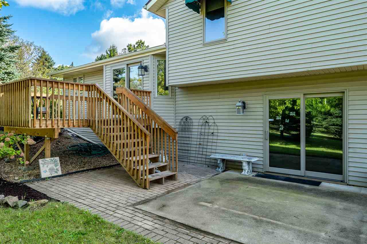 10874 Hamborg Road Roscoe, IL 61073 - Photo 33 of 36 Gallery Image 33