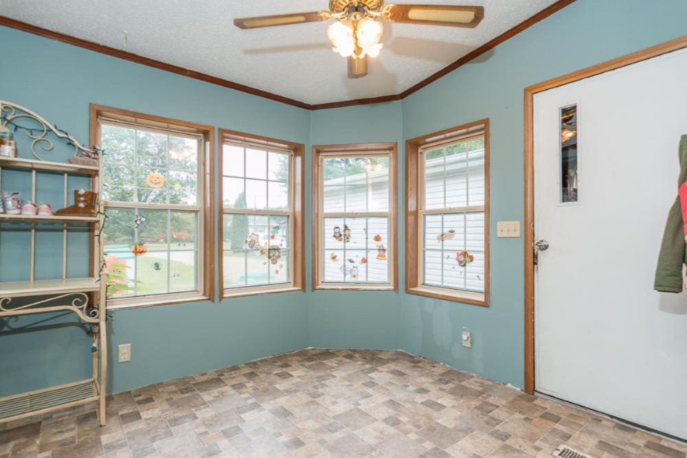 43349 Parkhurst Drive Decatur, MI 49045 - Photo 15 of 44 Nook a