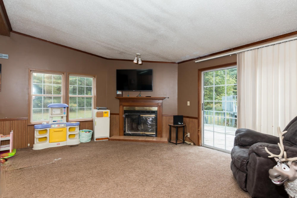43349 Parkhurst Drive Decatur, MI 49045 - Photo 21 of 44 LR a
