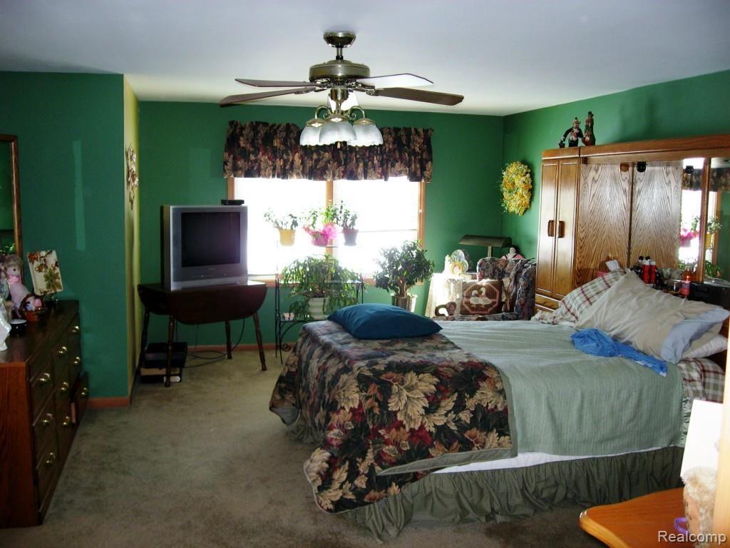 9053 Weber Road Columbus, MI 48063 - Photo 29 of 34 Master Bed.jpg